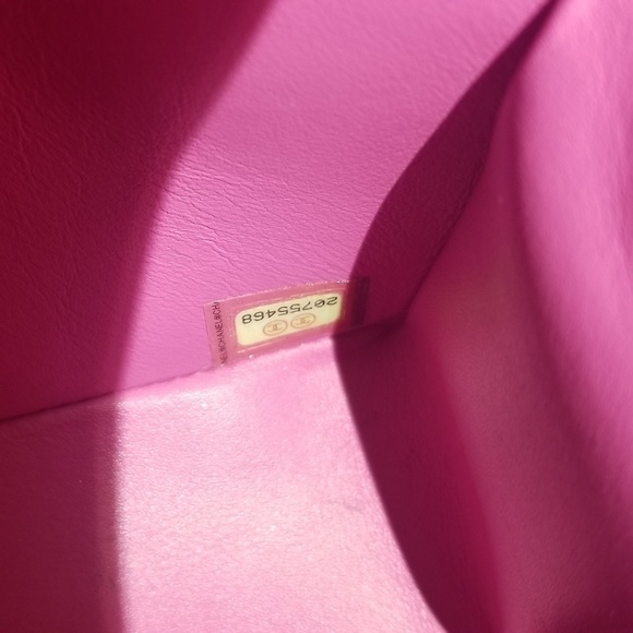 Rare & Authentic Chanel hot pink python handbag - Picture 6 of 8